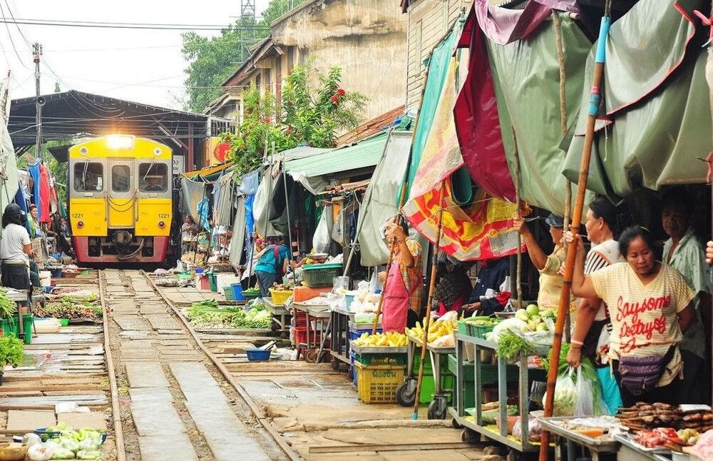 Start your safe journey with Mae Klong’s vibrant glow
